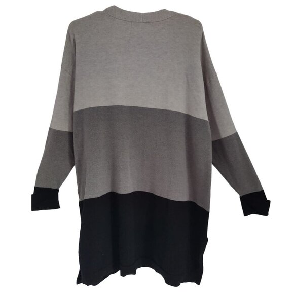 Chloe + Jasmine Womens 1X Gray and Black Cardigan, Rayon, Polyester, Nylon. - Picture 2 of 9